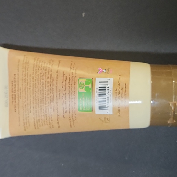 SpaScriptions Hemp & Tea Tree Facial Scrub - Picture 2 of 3